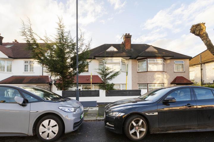 Beautiful Family Home Dollis Hill Avenue, Dollis Hill